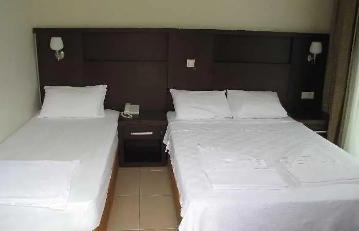 מלון Palmira אדראסן